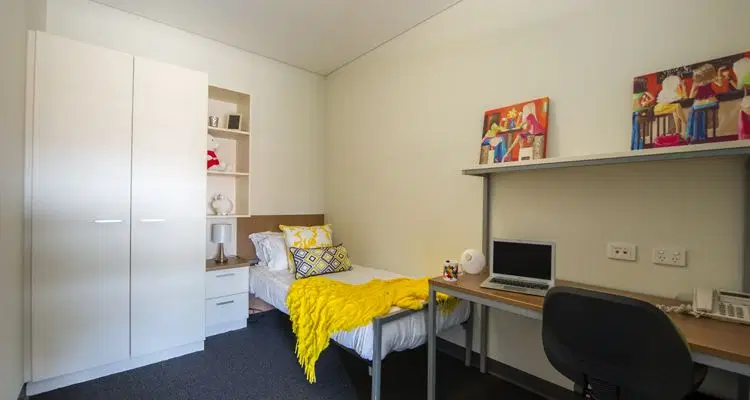UniLodge Metro Adelaide, Adelaide – Two Bedroom Deluxe with Balcony