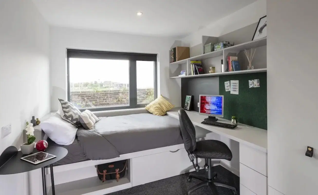 West View, Glasgow – Premium Ensuite DDA