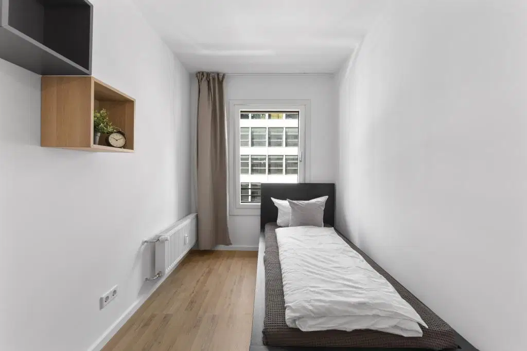 Friedrichstrasse 63, Berlin – Private Room (FR.32.1)
