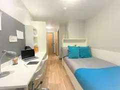 John Bell House, Belfast – Ensuite Bronze