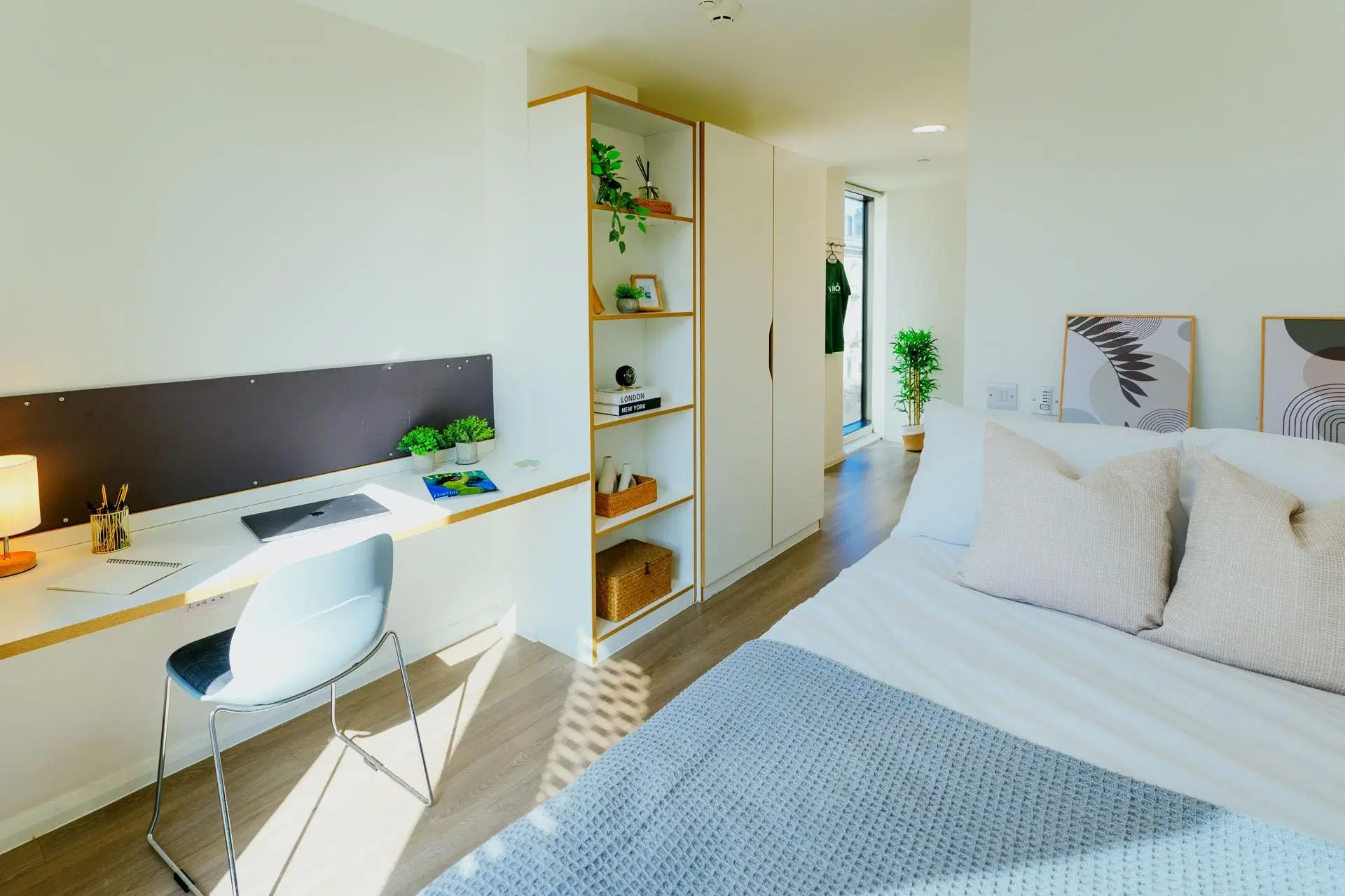 Bridge Street Exchange, Cardiff – Silver Ensuite, Bridge Street