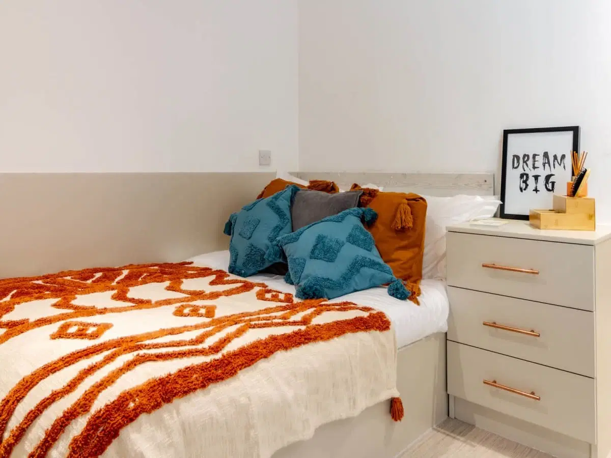 The Lantern, Liverpool – Deluxe Studio