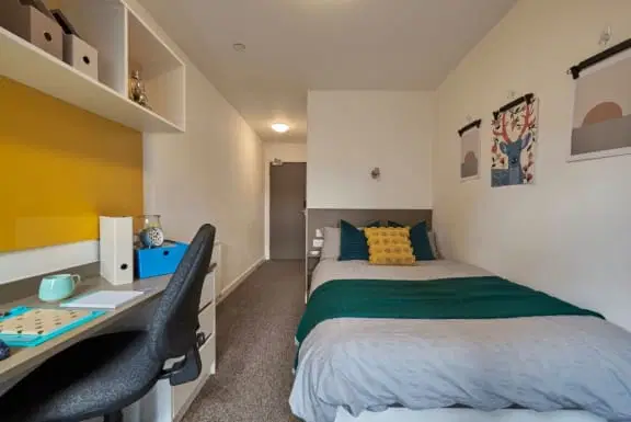 Felda House, London – 5 Bed Upper Floor En-suite