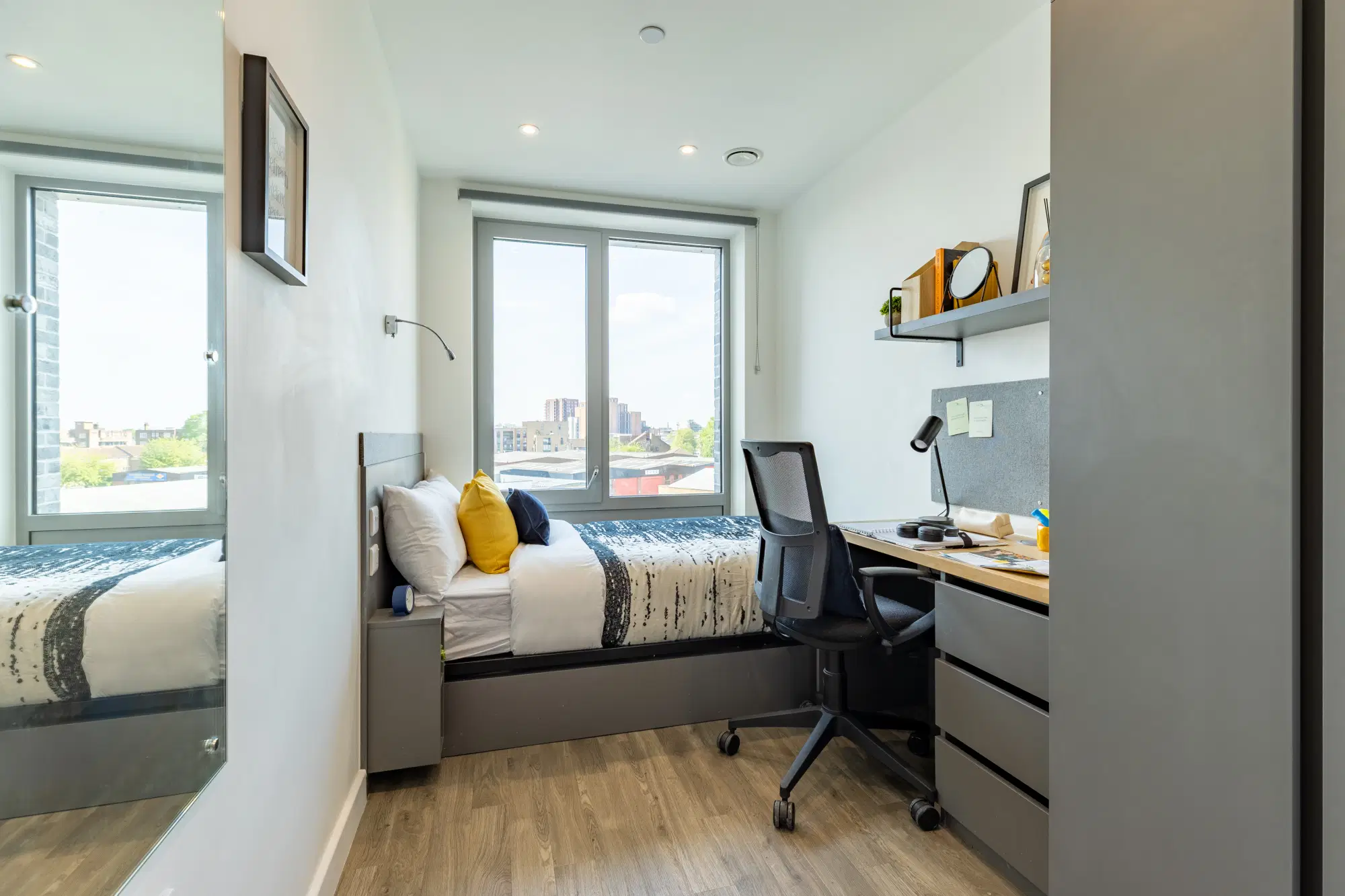 Great Court, London – Gold En Suite