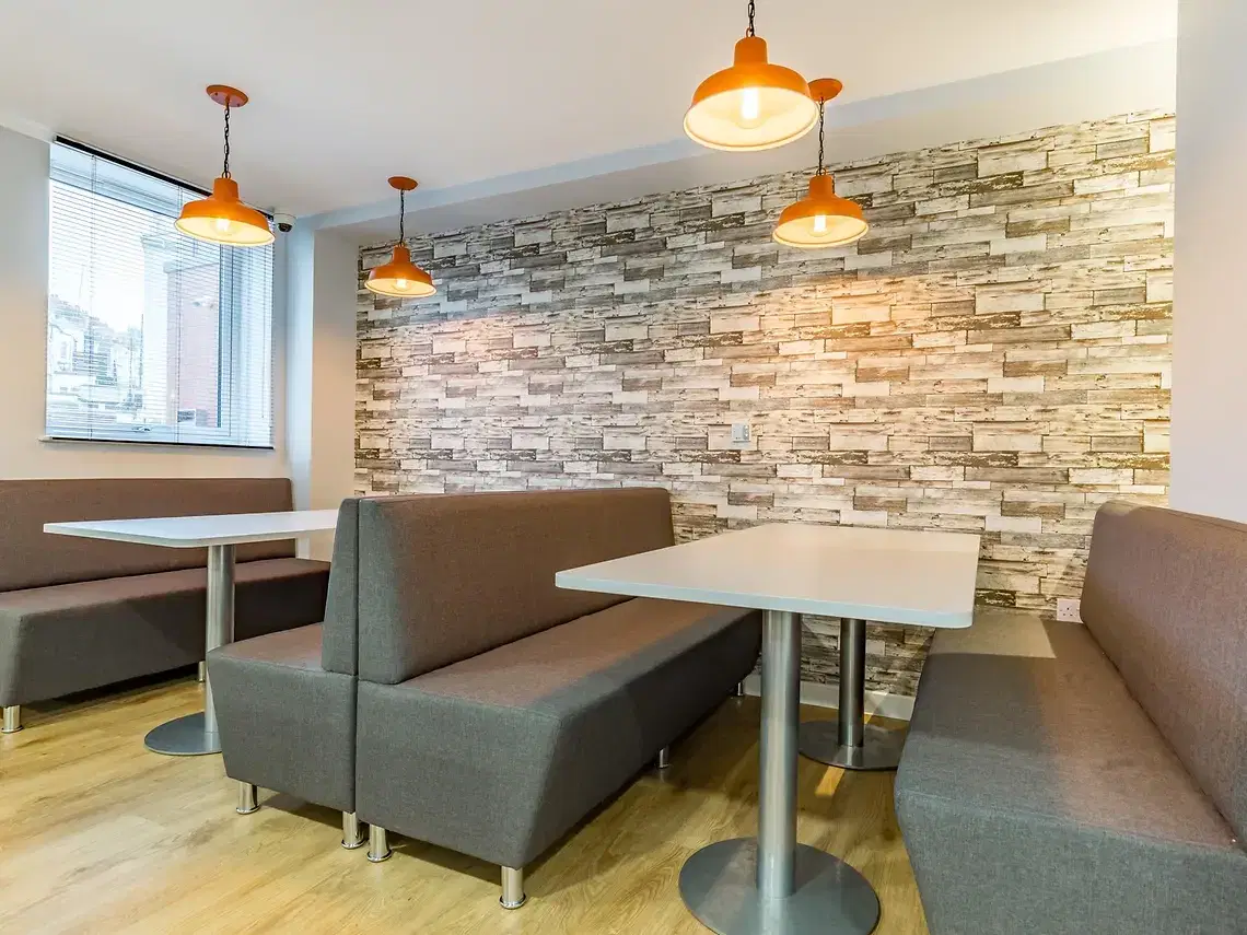 Yugo Mary Parker House, Plymouth – Amenities