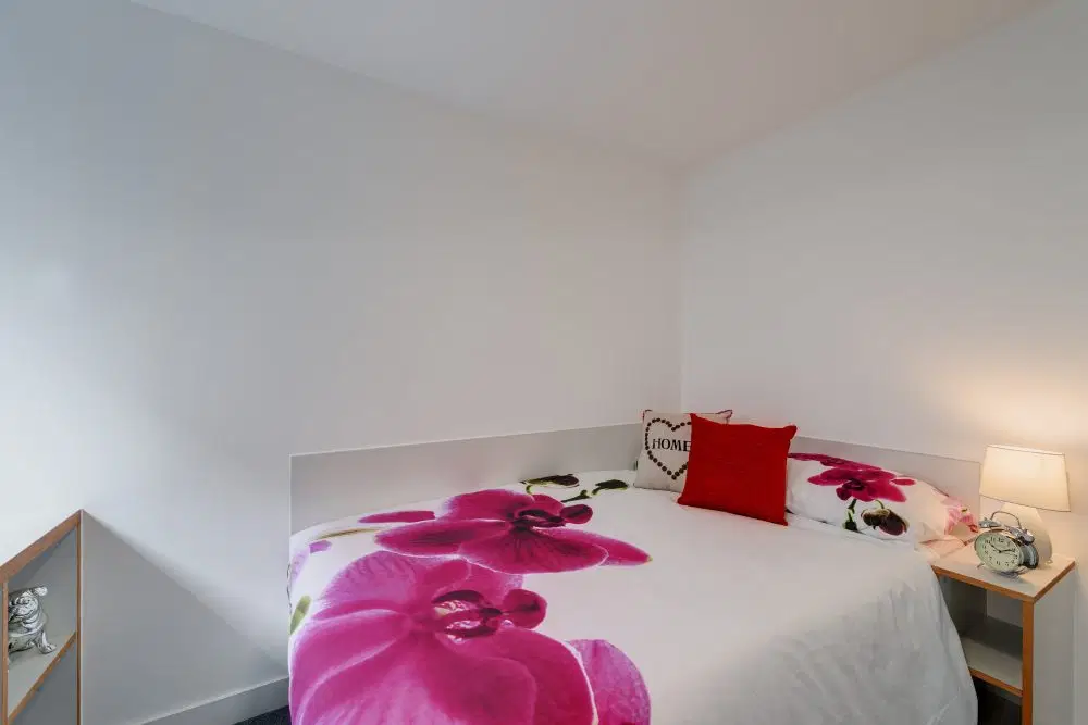 The Old Dairy, Plymouth – Premium Ensuite