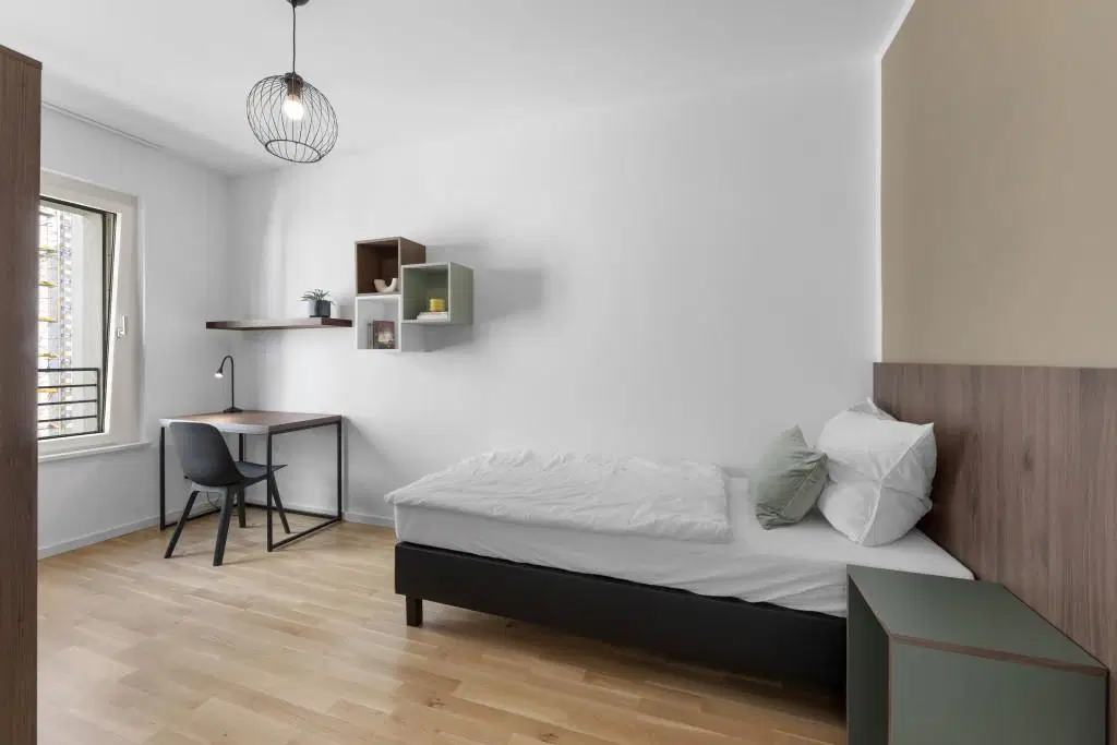 Friedrichstrasse 63, Berlin – Private Room (FR.42.3)