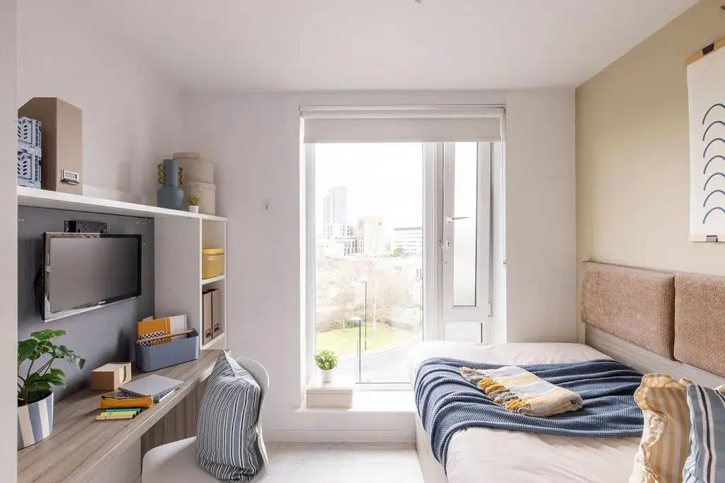 Merlin Point, Coventry – Deluxe Studio