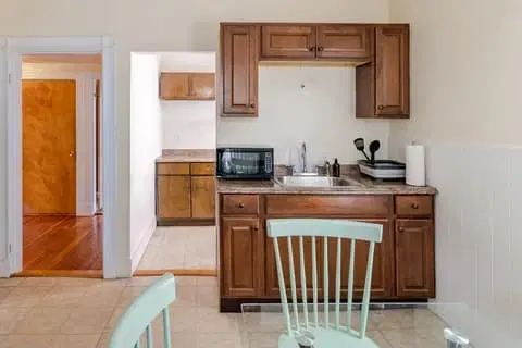 June Homes 02144, Boston – Kitchen