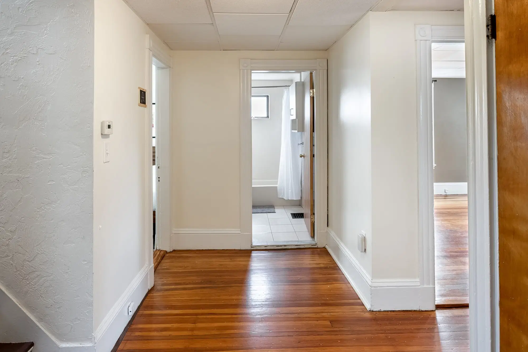 June Homes 02144, Boston – Common Area