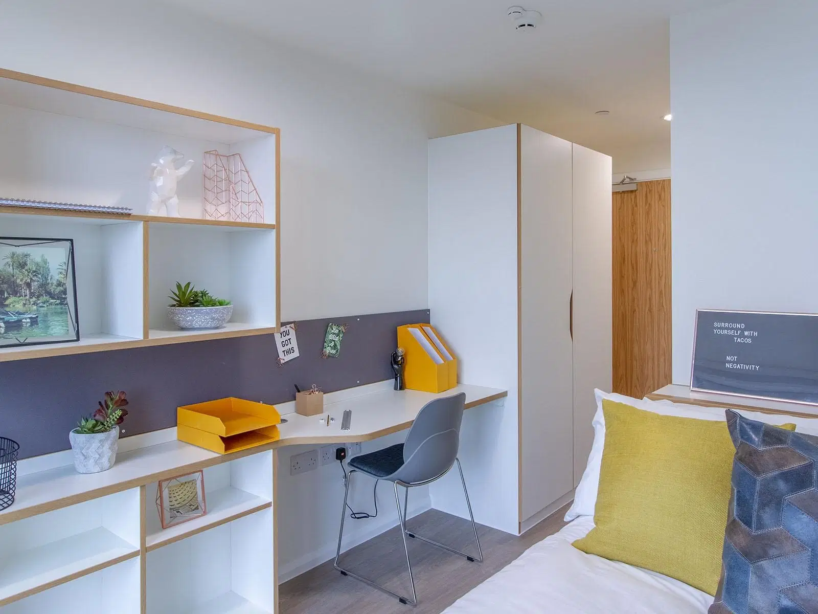 Bridge Street Exchange, Cardiff – Deluxe Plus Ensuite