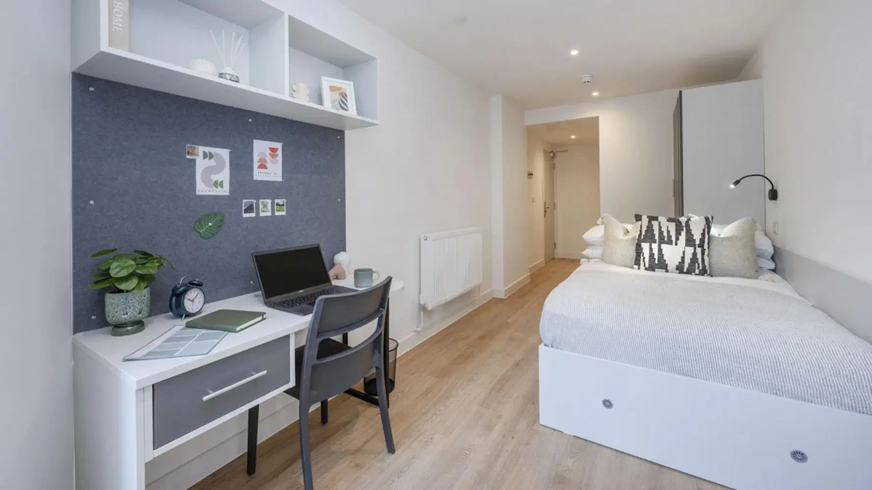 Sheares Hall, Newcastle upon Tyne – Deluxe Ensuite