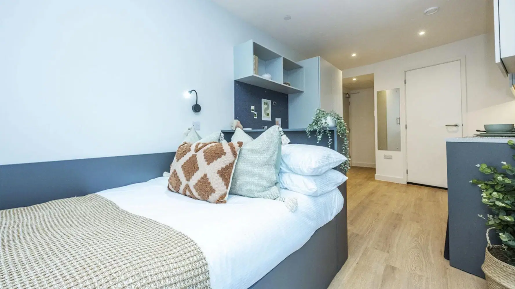 Sheares Hall, Newcastle upon Tyne – Premium Studio