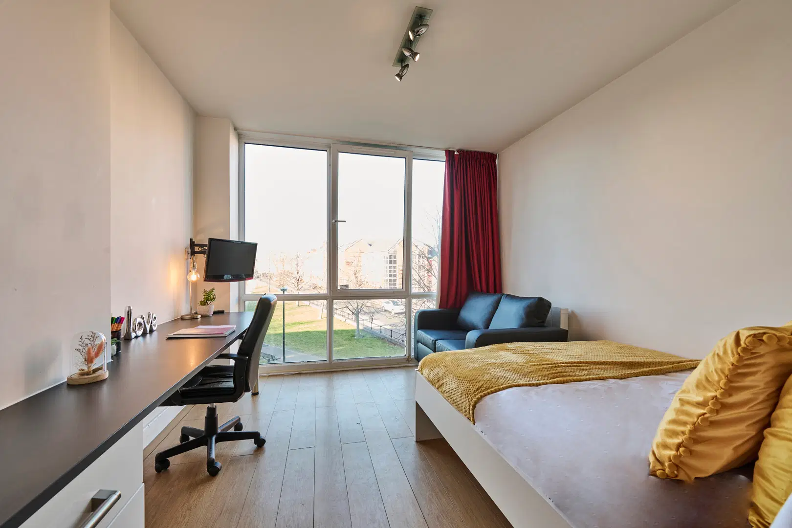 Upperton Road, Leicester – Studio Silver
