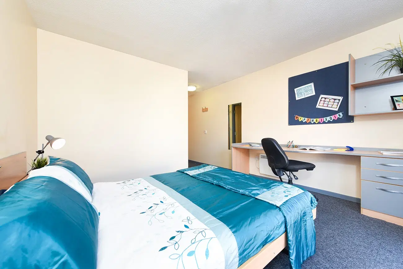 The Railyard, Liverpool – Ensuite Silver
