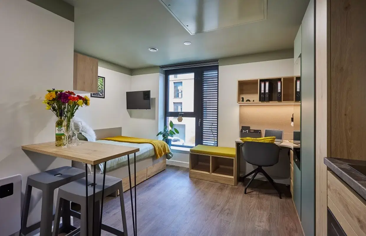Regatta Place, Durham – Large Studio
