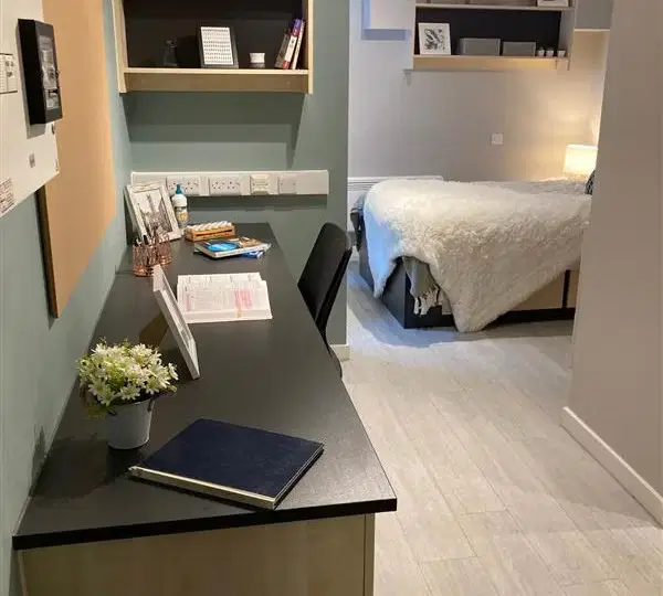 Portsburgh Court, Edinburgh – Studio Silver