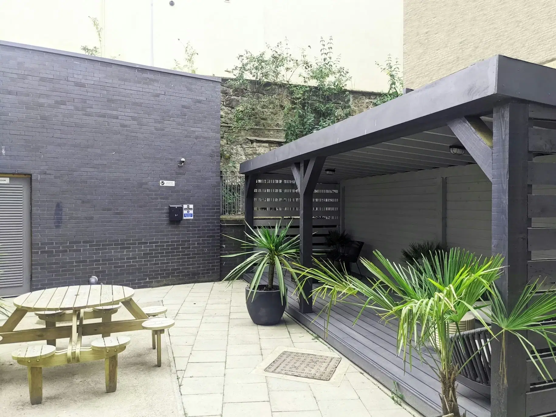 Panmure Court, Edinburgh – Exterior