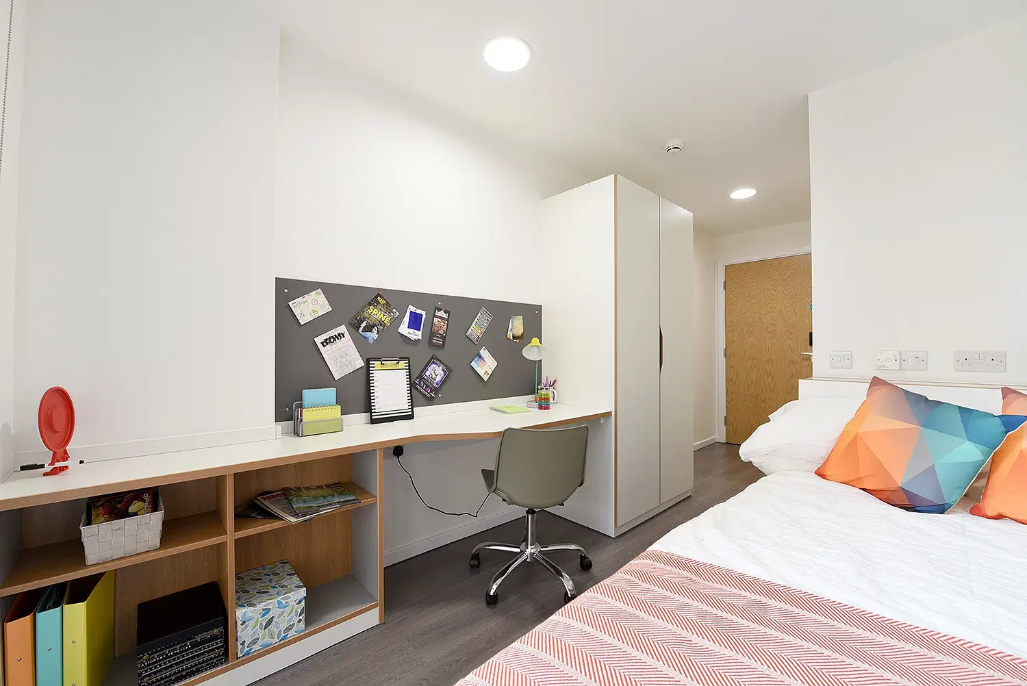Dobbie’s Point, Glasgow – Ensuite Silver