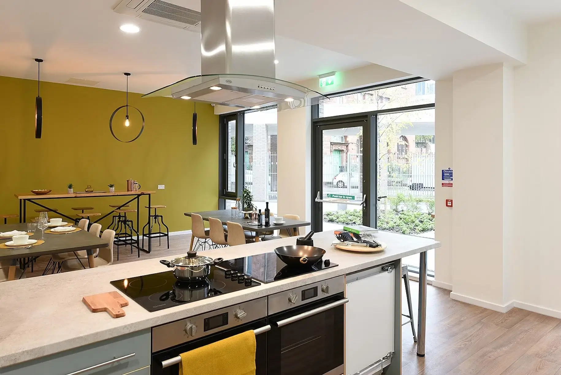 St Mungo's, Glasgow – Kitchen