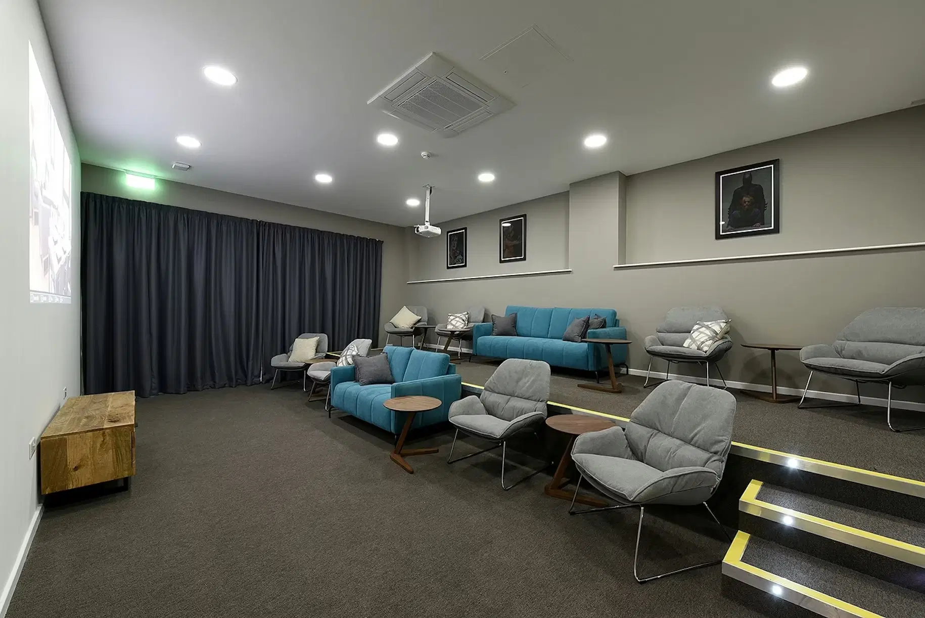 St Mungo's, Glasgow – Amenities