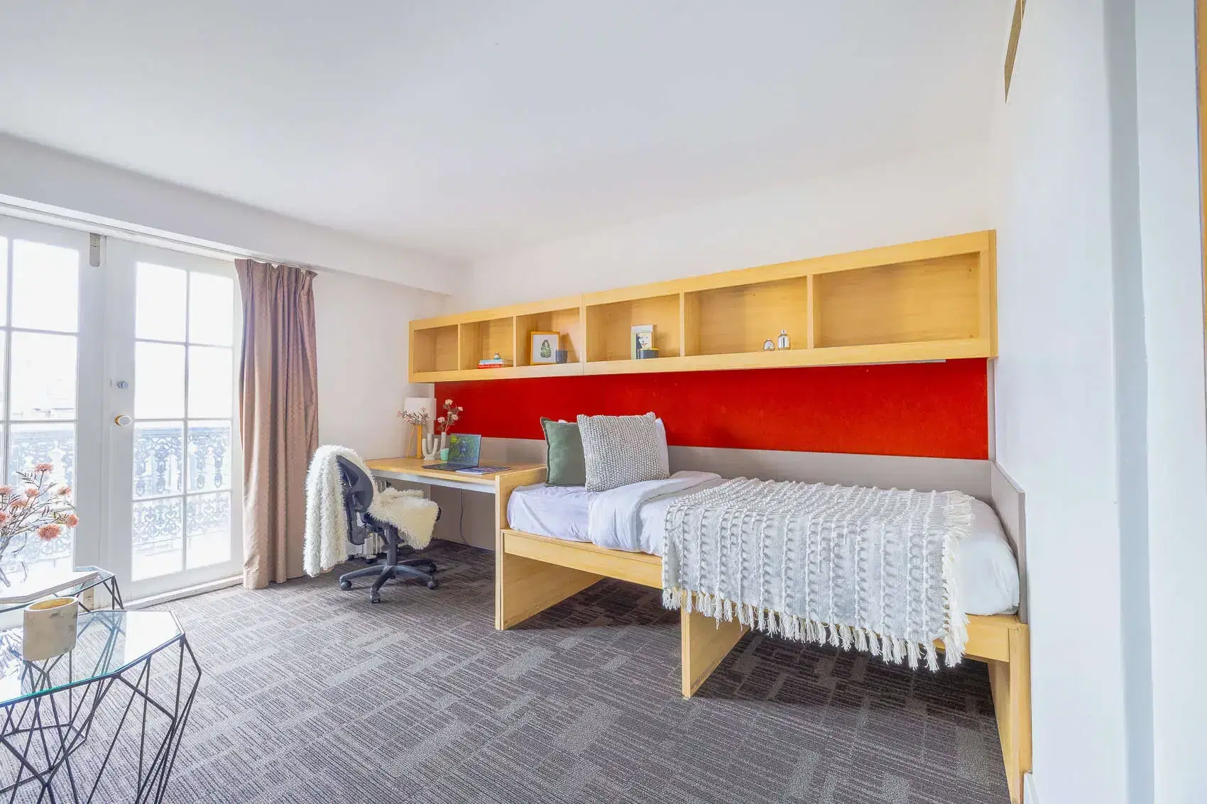 Dwell Village Melbourne City, Melbourne – 3 Bedroom Apartment Large
