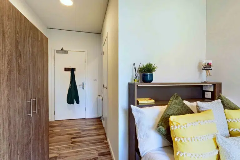Hox Park, Egham – 4 Bed Apartment