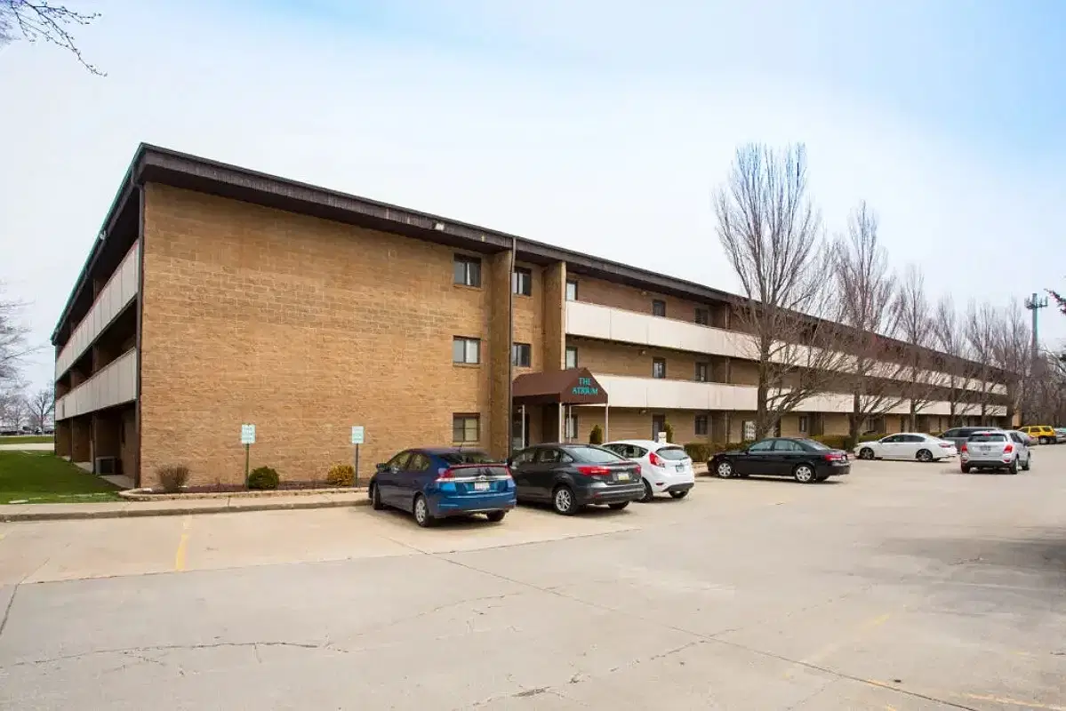 The Atrium, Urbana – Exterior