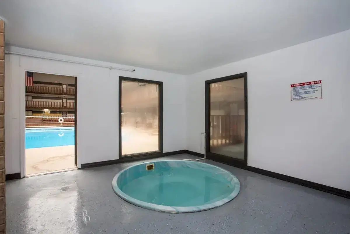 The Atrium, Urbana – Amenities