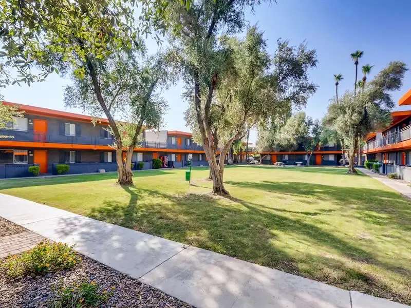 Emerson Park Apartment Homes, Tempe – Exterior