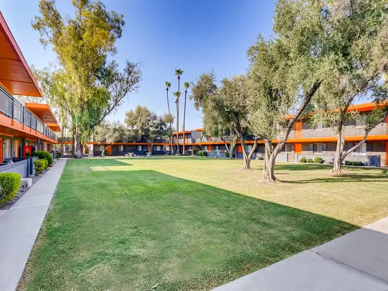 Emerson Park Apartment Homes, Tempe – Exterior