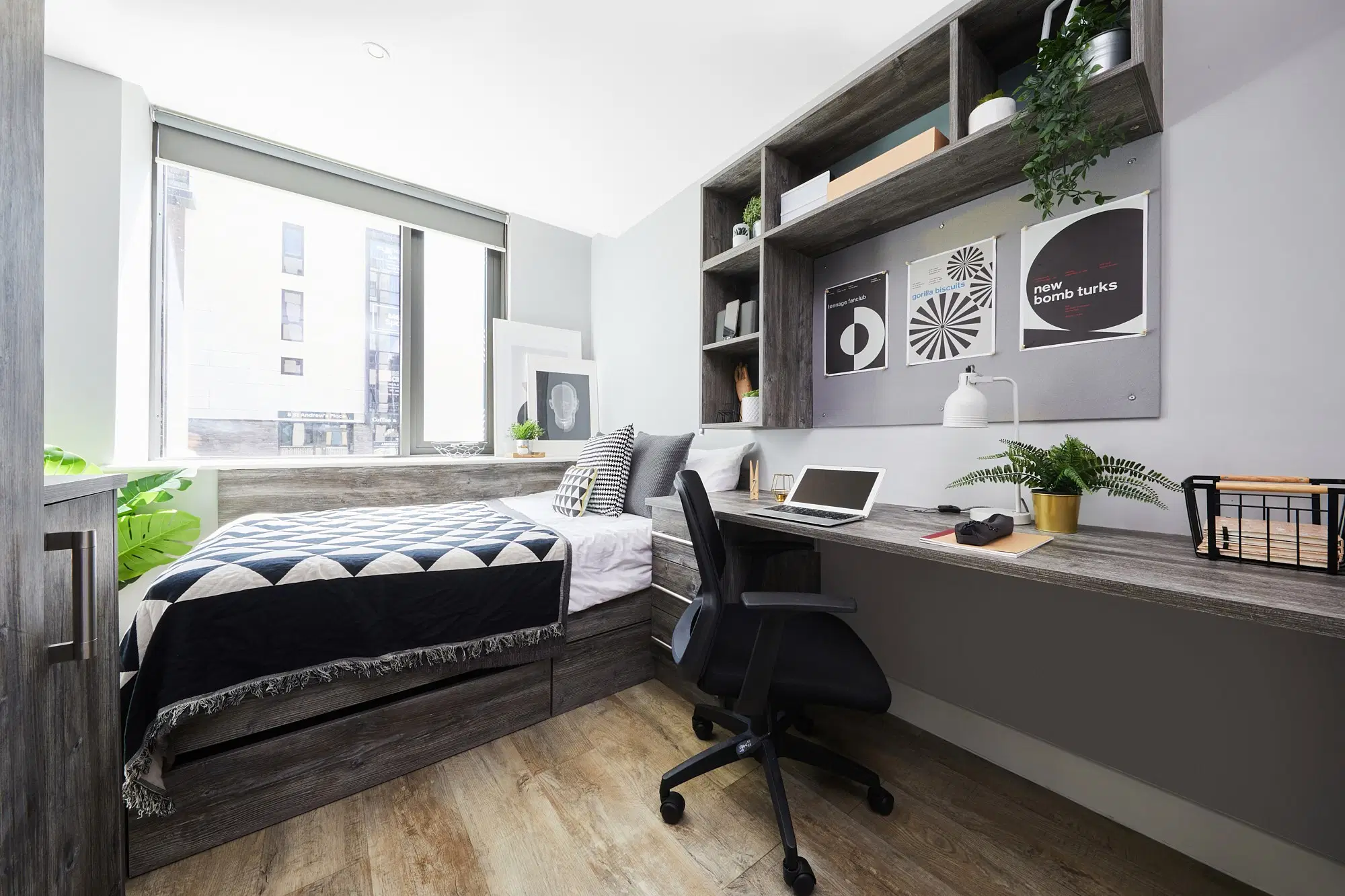 Collegiate Crown Place, Cardiff – Standard Plus Studio