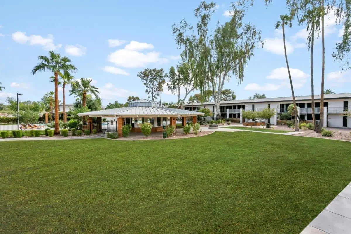 Sentry Tempe, Tempe – Exterior
