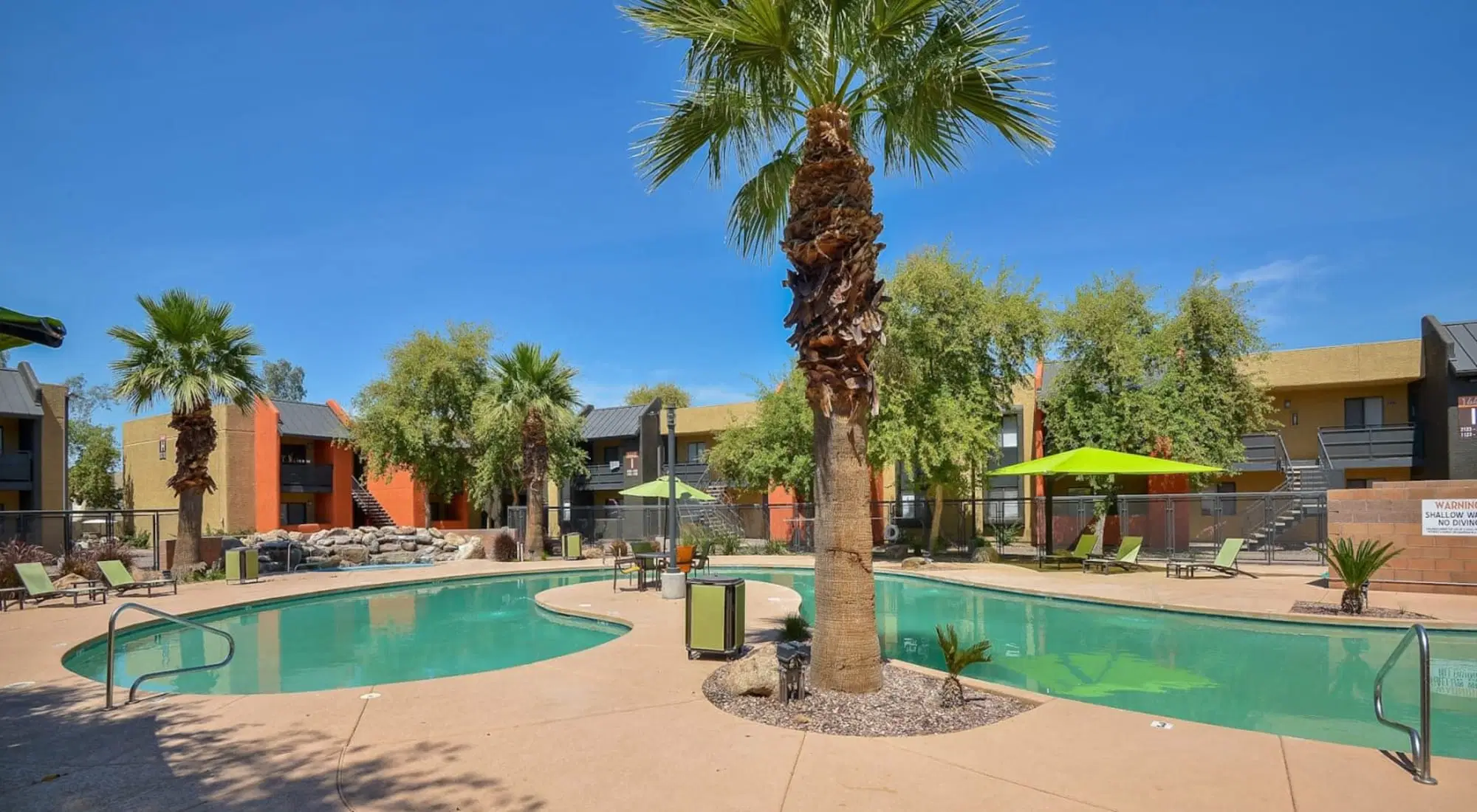Onnix Apartments, Tempe – Exterior