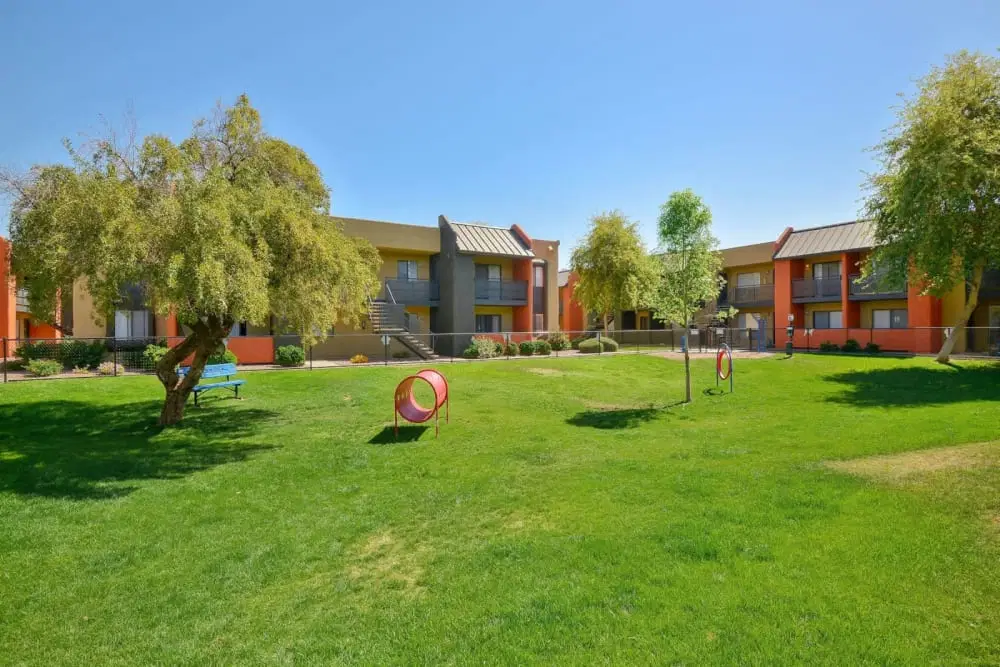 Onnix Apartments, Tempe – Exterior