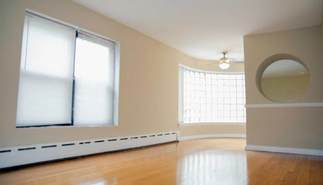 Gramercy Row, Chicago – Room