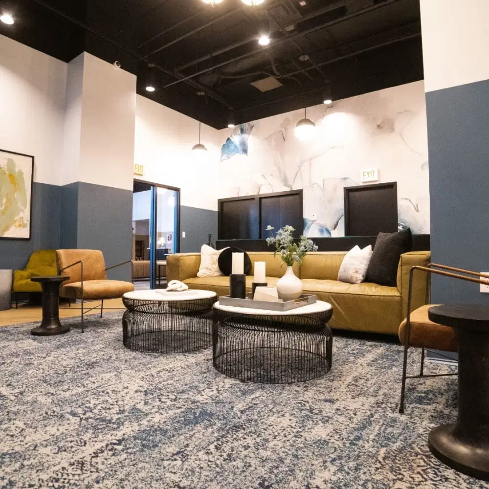 415 Premier Apartments, Evanston – Common Area