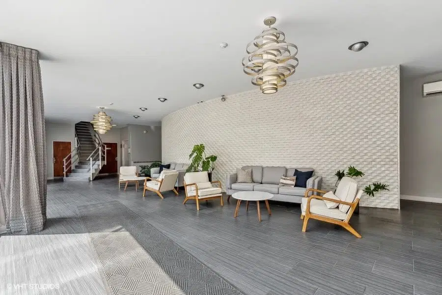 Presidential Apartments, Chicago – Common Area