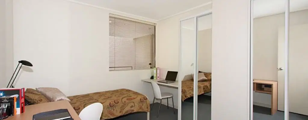 Student Living On A’Beckett, Melbourne – 1 Bedroom Large Apartment