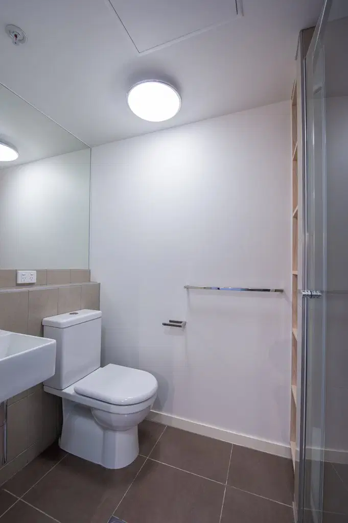 Student Living On Cobden, Melbourne – Bathroom