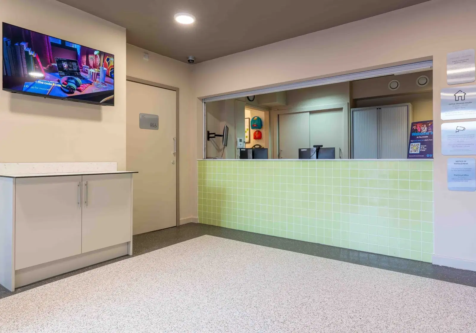 iQ The Arcade, London – Common Area