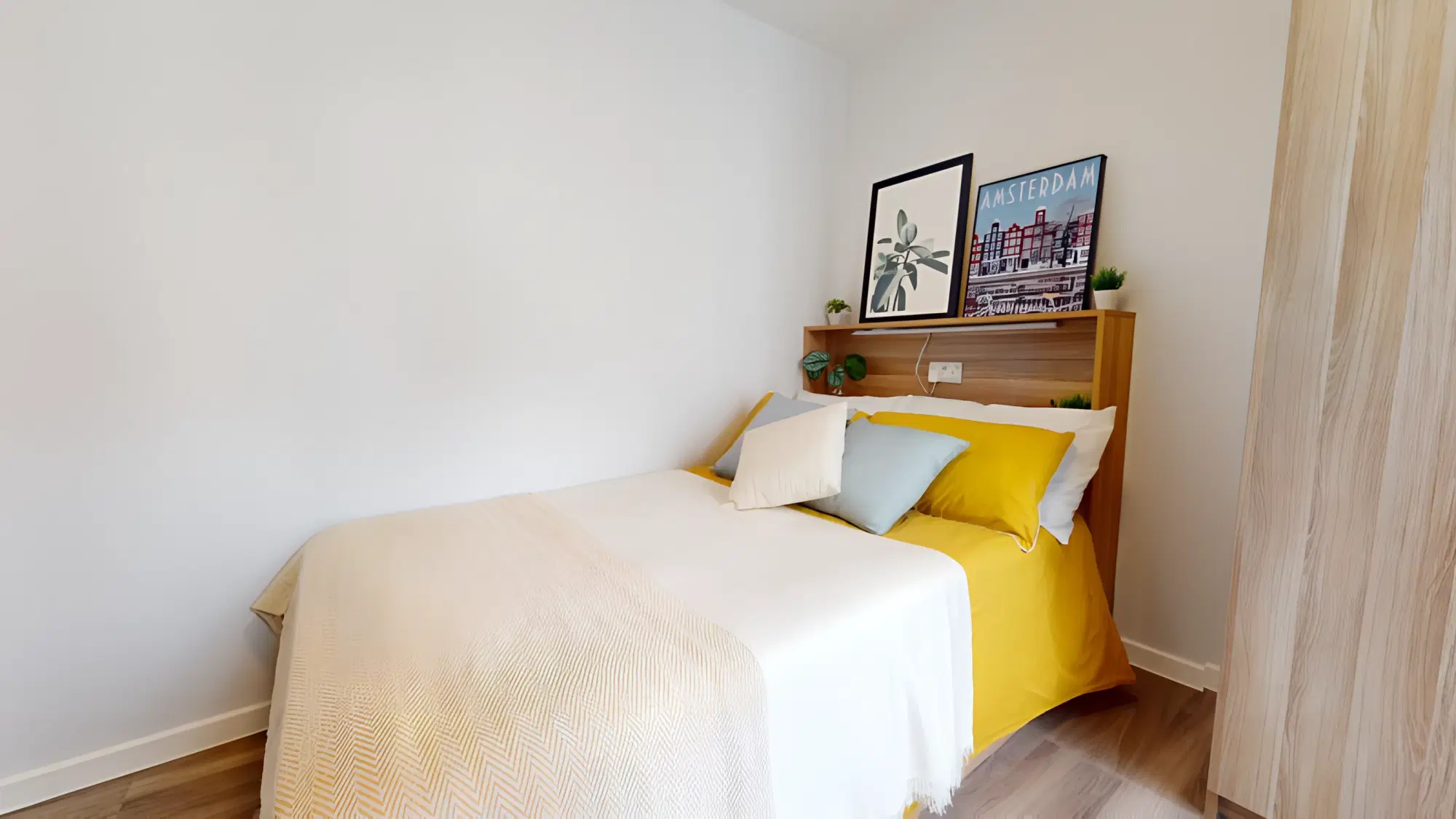 iQ Sterling Court, London – Silver Studio