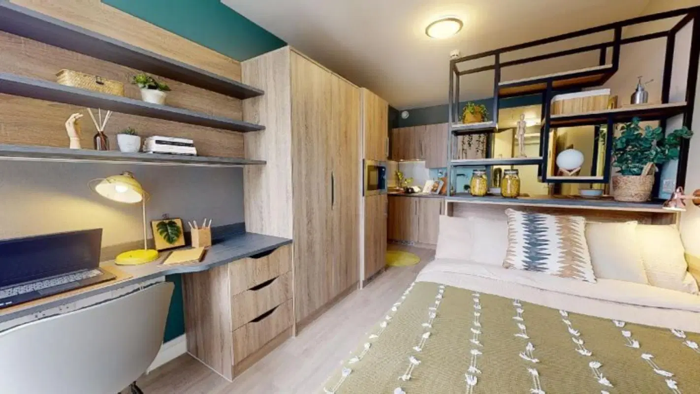iQ Bankside, London – Silver Studio