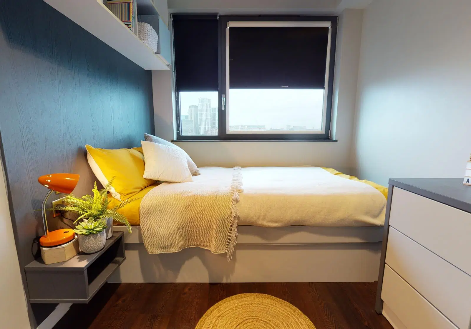 iQ Paris Gardens, London – Gold 2 Bed Apt