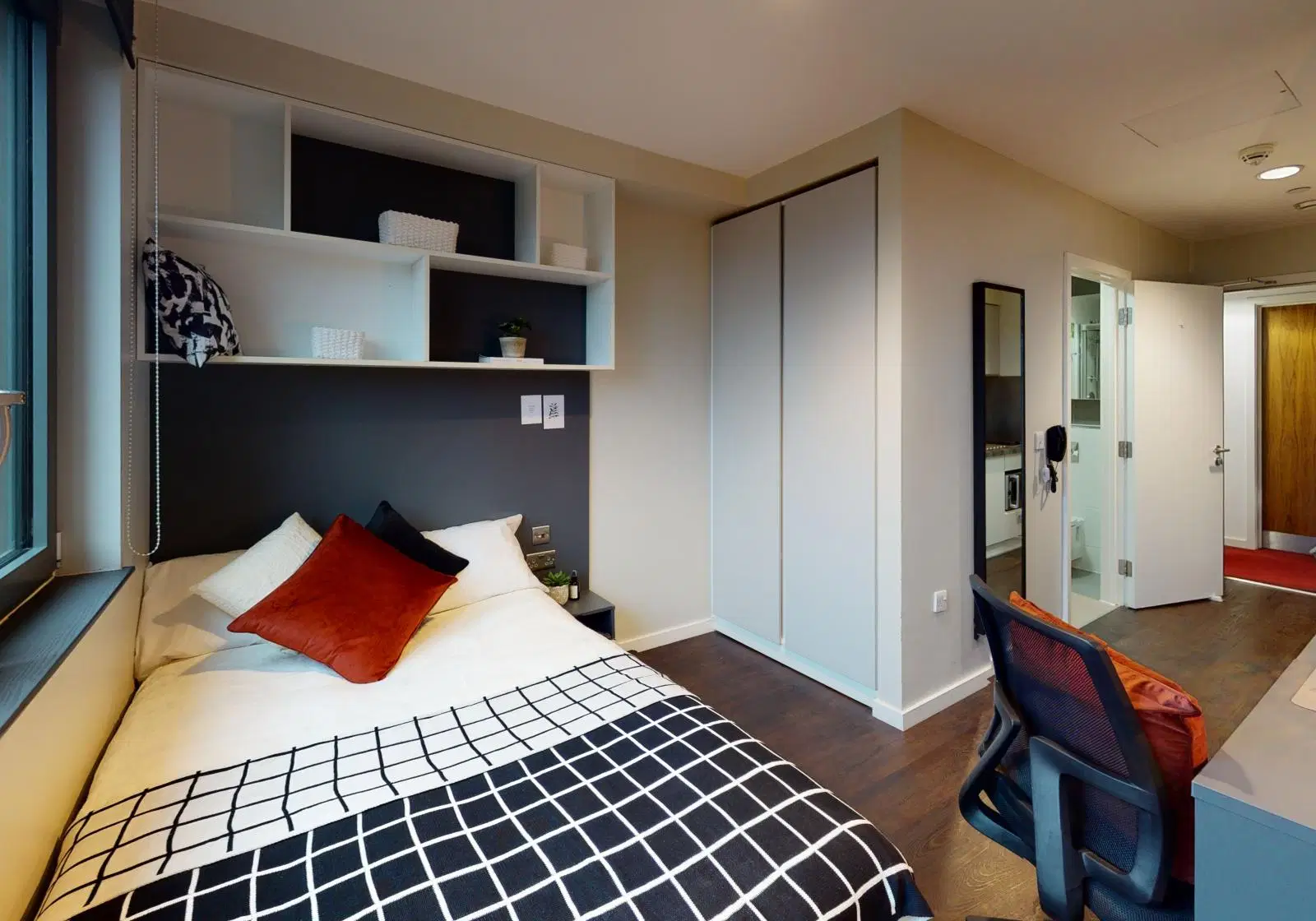 iQ Paris Gardens, London – Silver Studio
