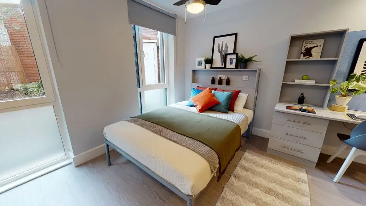 iQ Magenta House, London – Silver Studio