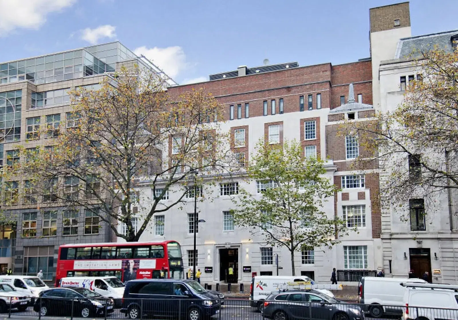 iQ Bloomsbury, London – Exterior