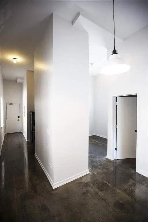 The Bachelor, Chicago – Room