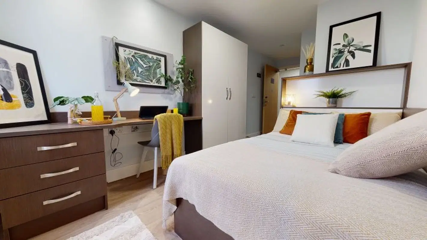 iQ Penworks House, Birmingham – Platinum En Suite
