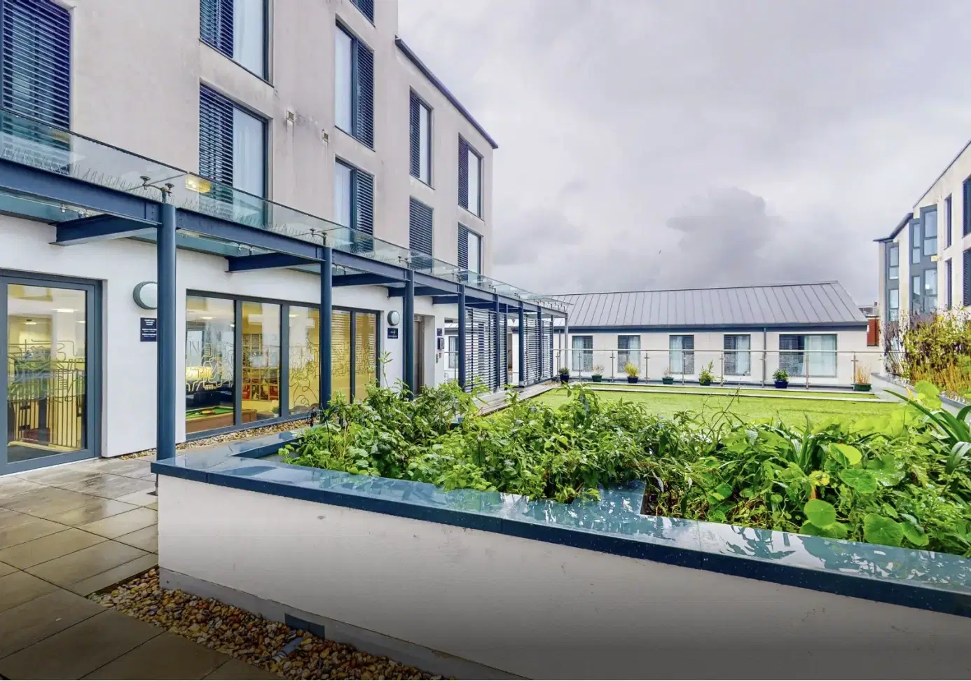 iQ Abacus House, Brighton – Exterior